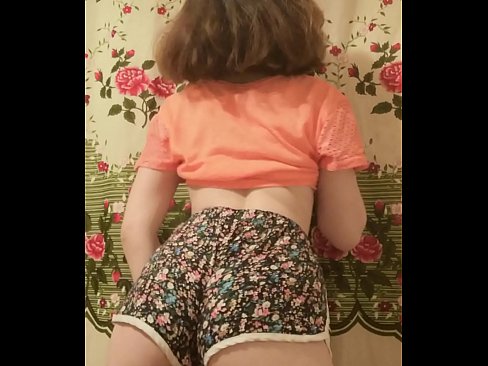 ❤️ Seksi mlada beba skida kratke hlačice pred kamerom ❤️❌ Prekrasni porno kod nas ❤