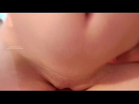 ❤️ Spavao u sestrinoj sobi i tako sam se probudio ❤️❌ Prekrasni porno kod nas ❤